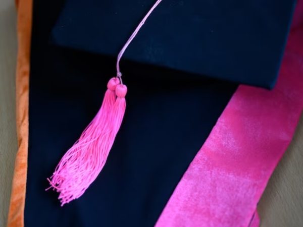 Ideias Criativas para Usar Tassel de Seda na Encadernação