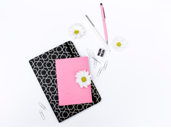 Elásticos para Agendas: O Segredo para um Design Prático e Elegante